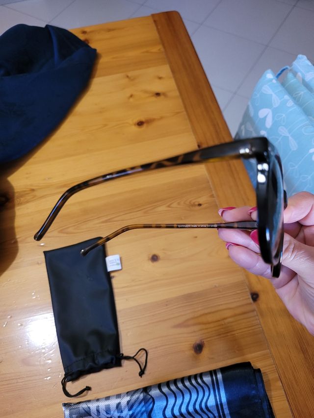 Foulard estivo nero e grigio  quadrato 90 cm.