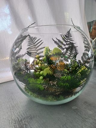 Terrario de cristal con flores preservadas (25×20)