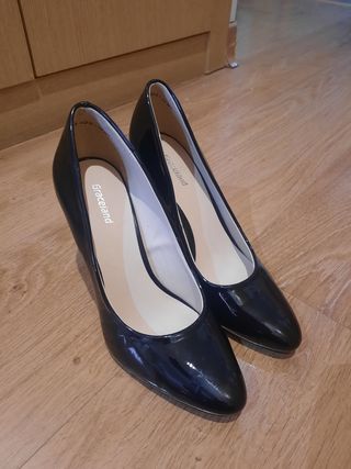 Zapatos negros charol tacón -talla 38