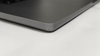 Apple Macbook M1 PRO - SEMINUEVO No12