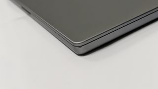 Apple Macbook M1 PRO - SEMINUEVO No12