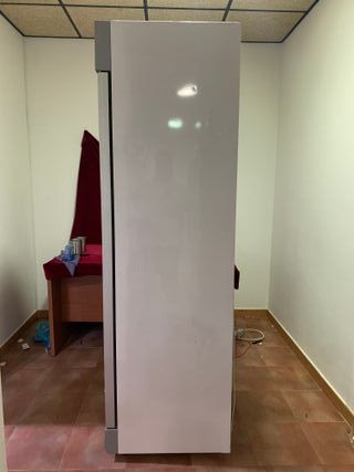 NEVERA EXPOSITORA VERTICAL PROFESIONAL METALFRIO