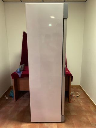 NEVERA EXPOSITORA VERTICAL PROFESIONAL METALFRIO