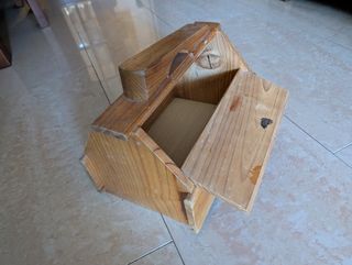 Zapatero antiguo de madera