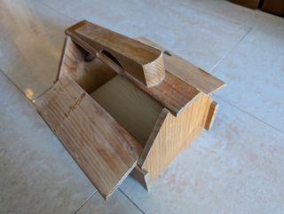 Zapatero antiguo de madera