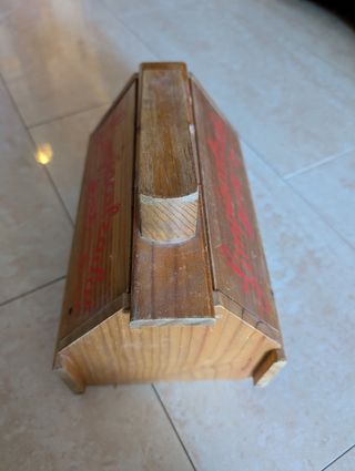 Zapatero antiguo de madera