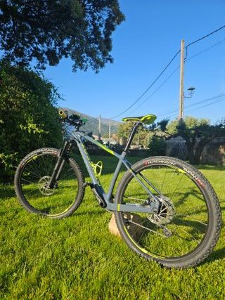 Bici MTB Peugeot M01 GX 11 carbono - como nueva