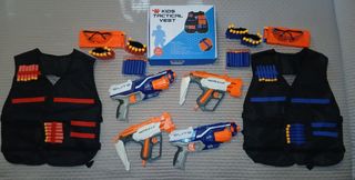 Lote 4  Nerf + 2 chalecos tácticos, balas y gafas