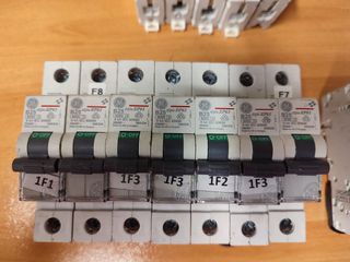 Magnetotérmicos AEG 25-32A - Variados