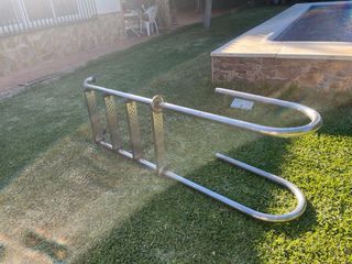Escalera piscina metal - 4 peldaños