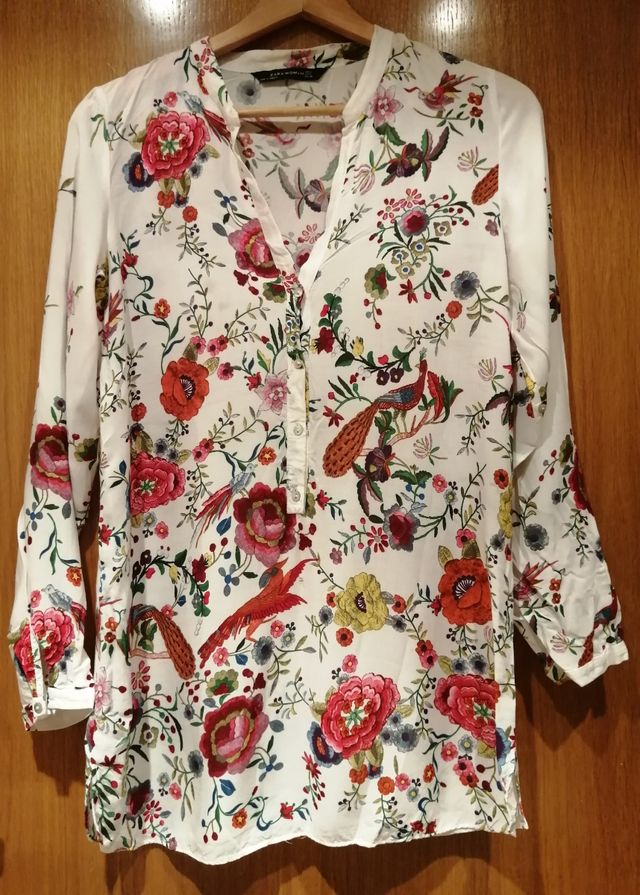Camisa Zara flores multicolor talla M