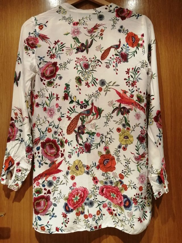 Camisa Zara flores multicolor talla M
