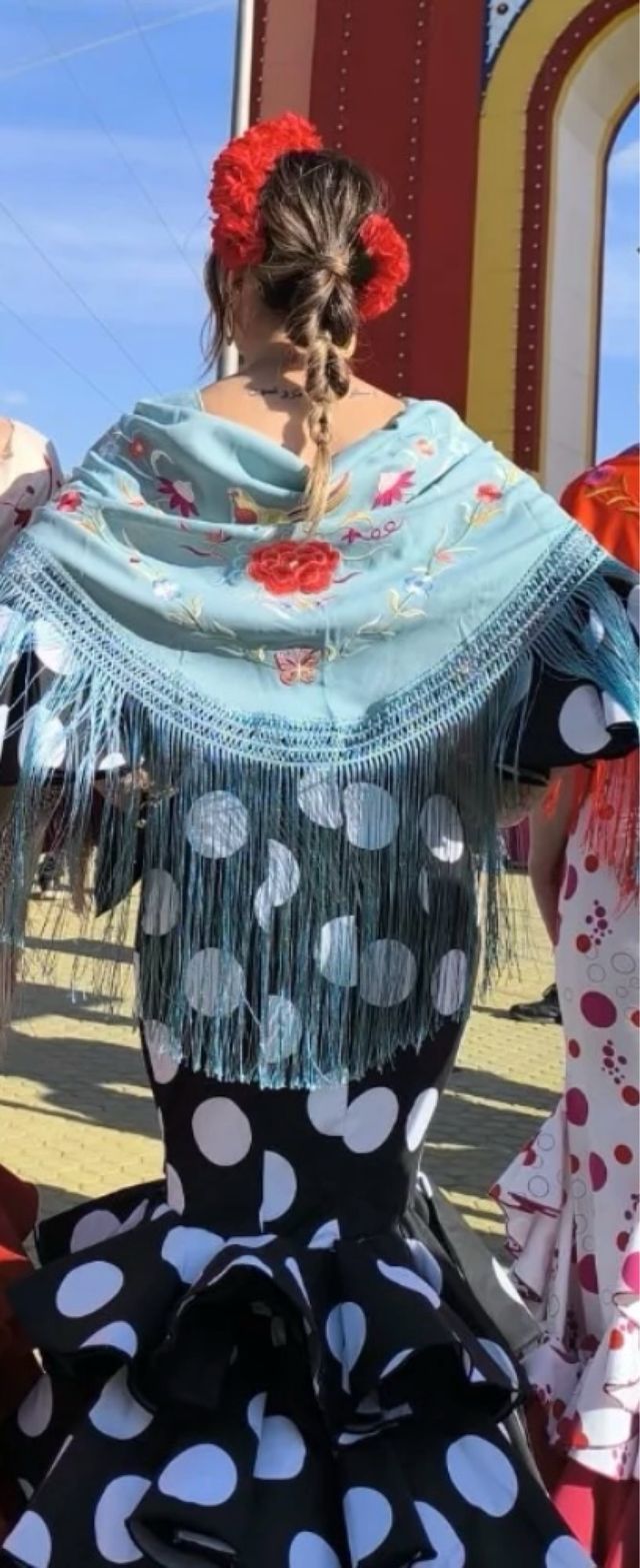 Traje Flamenco lunares blanco y negro