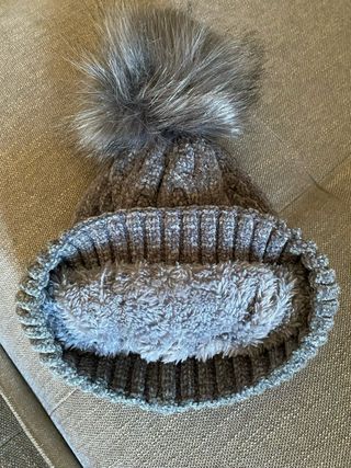 Cappello Invernale Grigio - Caldo e Morbido