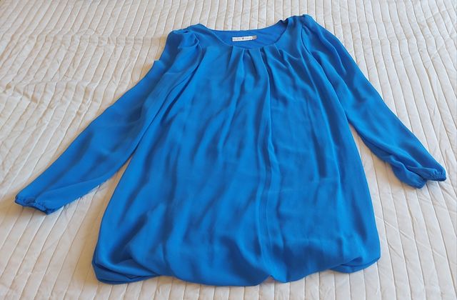 Vestido corto azul manga larga