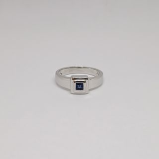Sortija Oro Blanco Cuarzo Azul Solitario