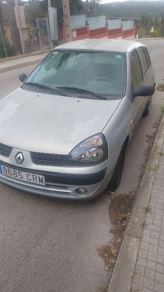 Renault Clio 2004
