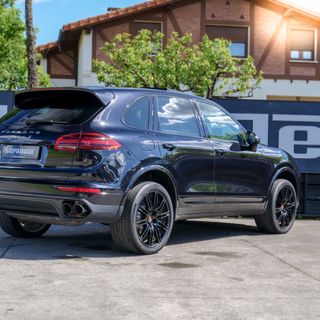 Porsche Cayenne 2015