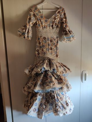 Traje Flamenca beige y azul