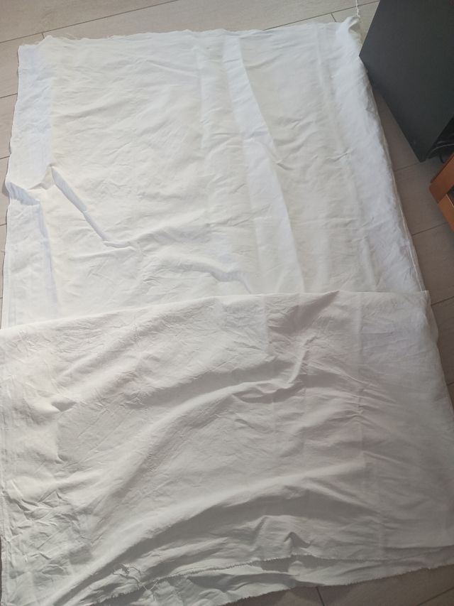 Torsello bianco in canapa e lino lavorazione su te