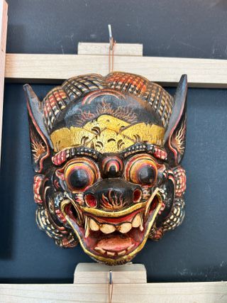 2 Máscaras de madera tallada a mano de Barong 