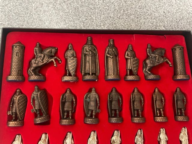 Ajedrez Bronce Medieval