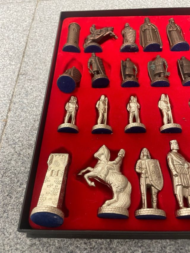 Ajedrez Bronce Medieval