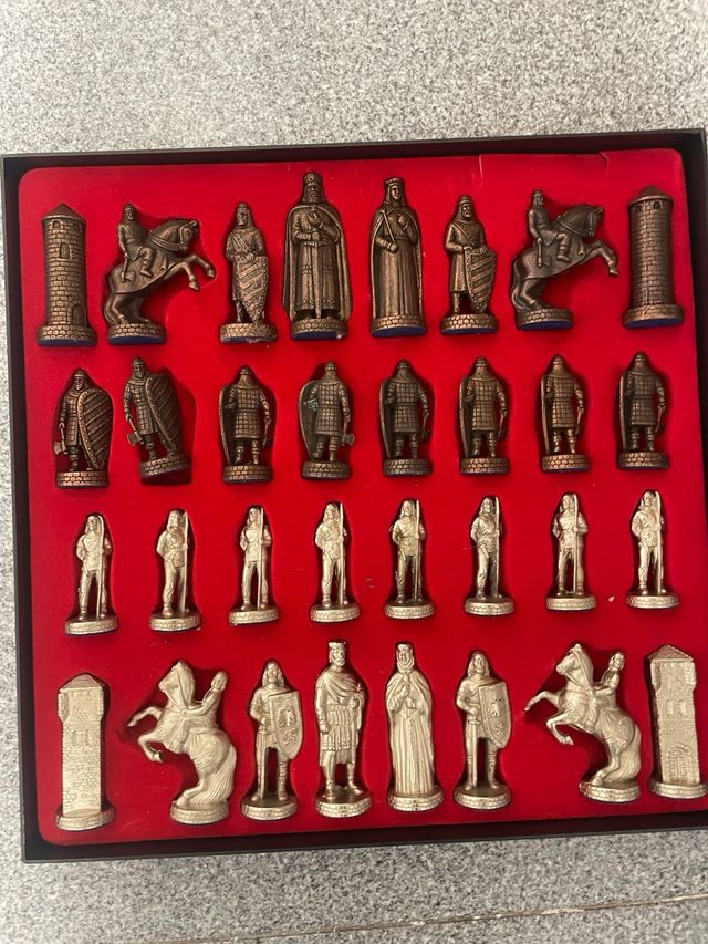 Ajedrez Bronce Medieval