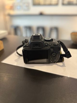 Nikon D5200 + objetivos 18-55 y 55-200