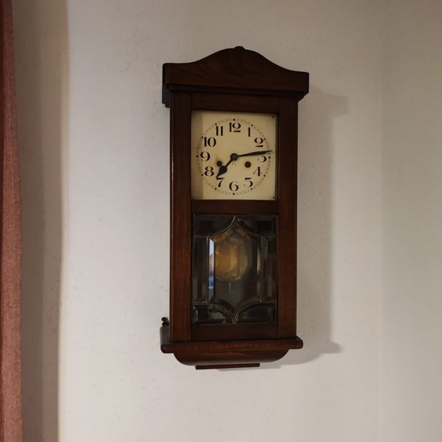 Reloj Pared antiguo de madera de los años 20