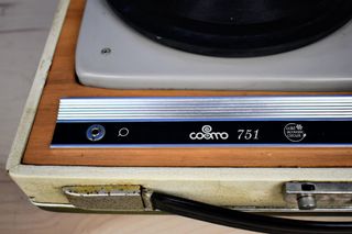 Tocadiscos Cosmo 751 año 1967 para reparar o pieza