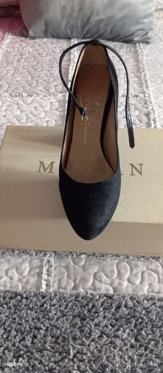 Zapatos negros tacón grueso