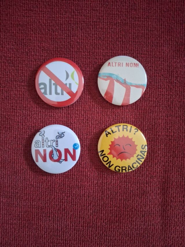 Lote 4 chapas ALTRI NON - Pin