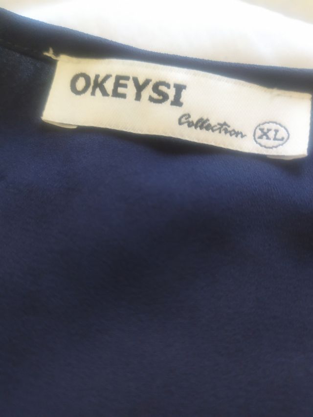 Blusa lunares azul marino - NUEVA