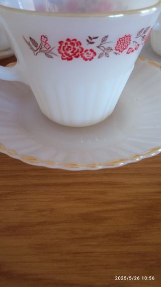 Juego desayuno Arcopal vintage