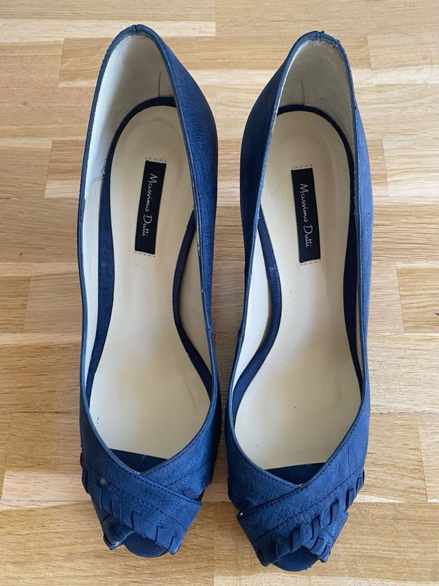 Tacones Massimo Dutti azul marino