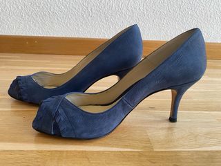 Tacones Massimo Dutti azul marino
