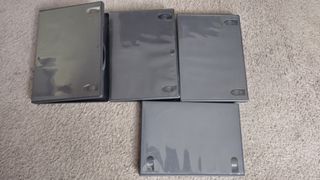 4 custodie in plastica per DVD