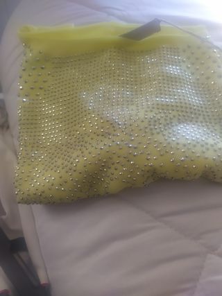 Top amarillo pedrería