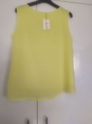 Top amarillo pedrería