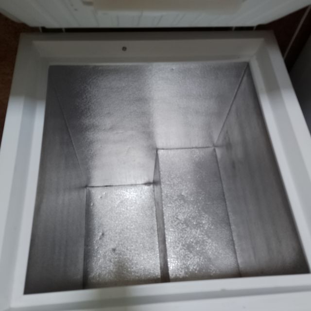 Congelador Zanussi 140L - ZFC620WAP Molt bon estat