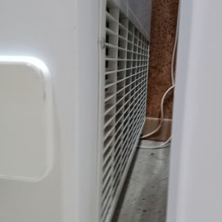 Congelador Zanussi 140L - ZFC620WAP Molt bon estat