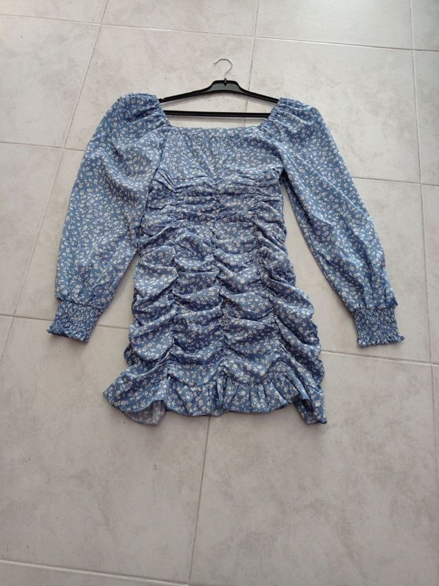 Vestido azul estampado flores