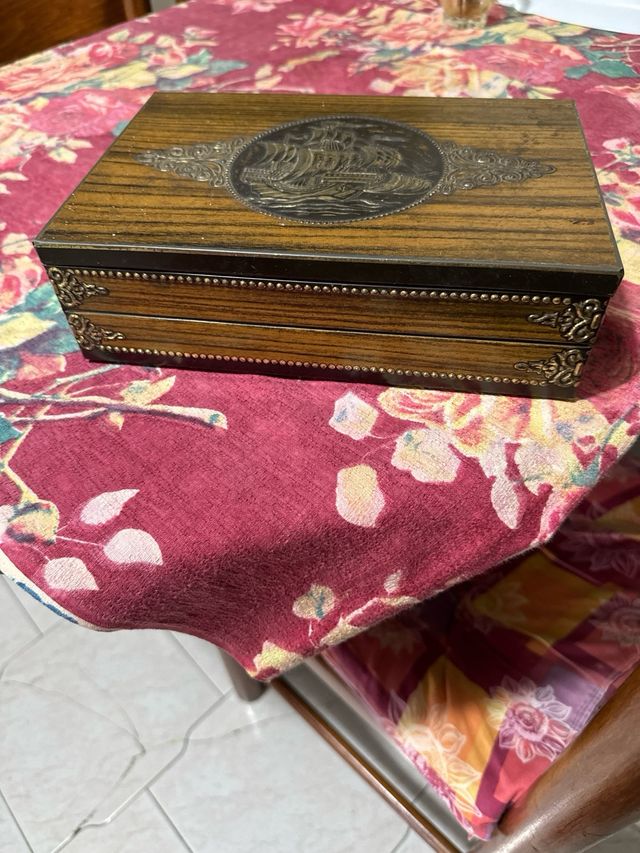 Scatola vintage legno metallo nave