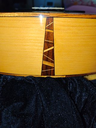 Guitarra ciprés de palillos