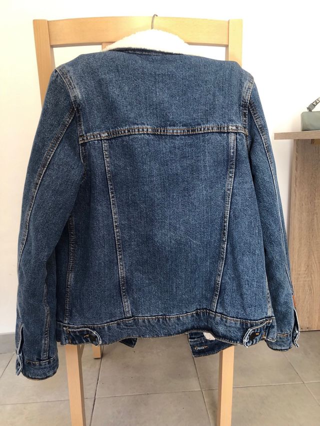 Chaqueta vaquera Bershka borreguillo talla XXS