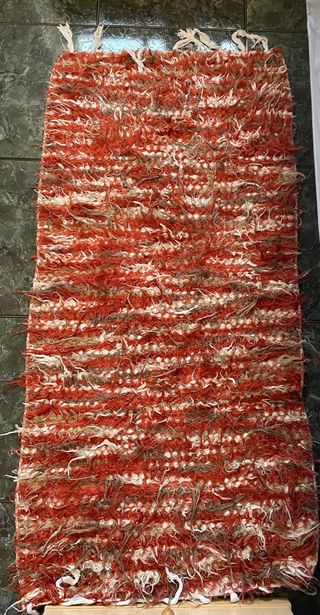 Alfombra beige, anaranjada y ocres,  estilo boho