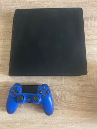 PS4 Slim 500GB + 9 Juegos