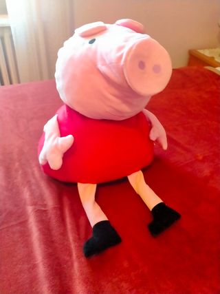 Peppa Pig peluche 50cm
Buone condizioni 