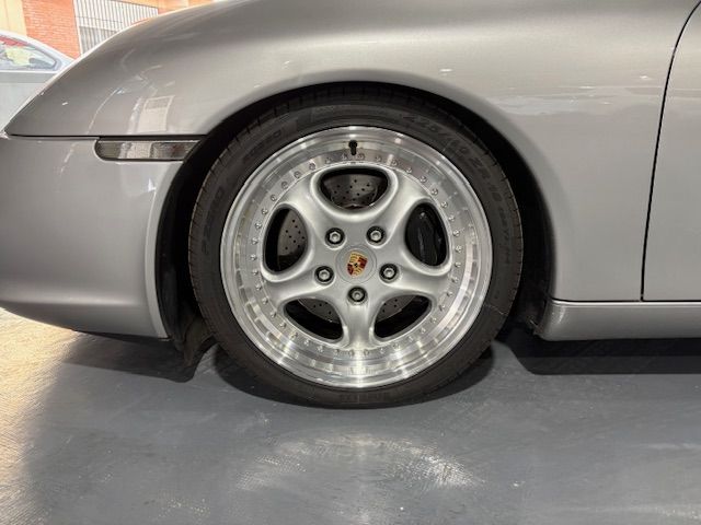 Porsche 911 2004, foto 2